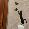 Наклейка Интерьерная наклейка кот и бабочки на стену