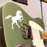 Наклейка конь на гитару