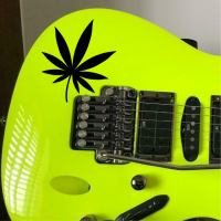 Наклейка cannabis на гитару